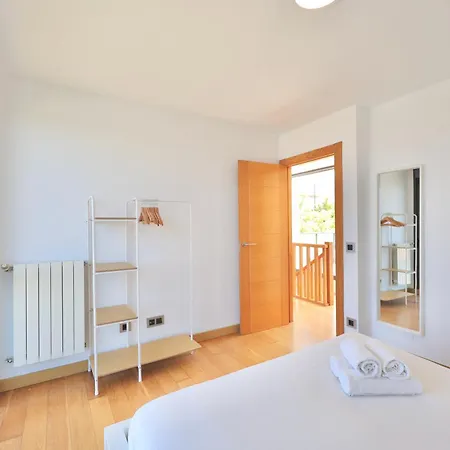 Noteliving - Cueto Garden House Сантандер